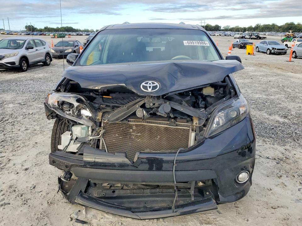 Продажа на аукционе авто 2014 Toyota Sienna, vin: 5TDXK3DC9ES515291, номер лота: 69919986