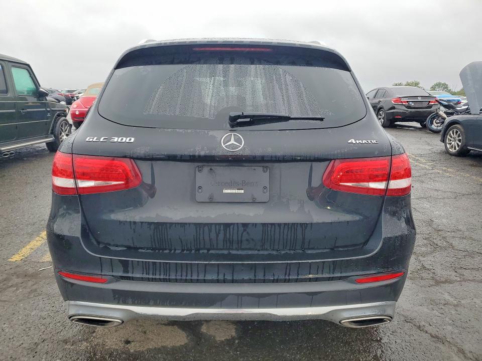 70417036 :رقم المزاد ، WDC0G4KB9HF207524 vin ، 2017 Mercedes-benz Glc مزاد بيع