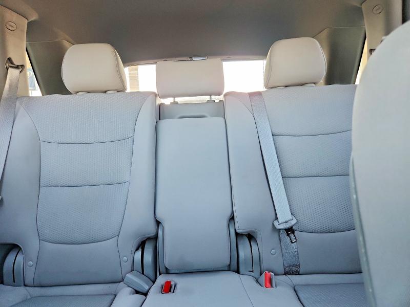 67749126 :رقم المزاد ، 5XYKT3A18BG046049 vin ، 2011 Kia Sorento مزاد بيع