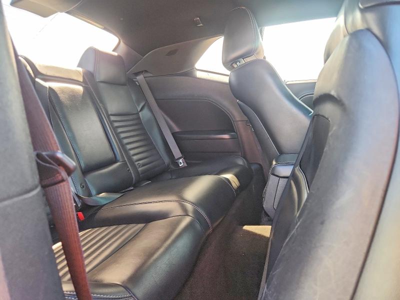 68317866 :رقم المزاد ، 2C3CDYAG9CH268920 vin ، 2012 Dodge Challenger مزاد بيع