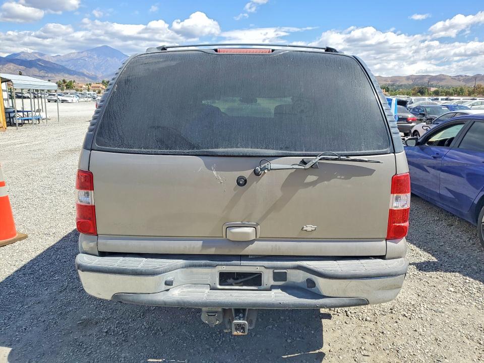 2002 Chevrolet Suburban მანქანა იყიდება აუქციონზე, vin: 1GNEC16T42J216099, აუქციონის ნომერი: 69443326
