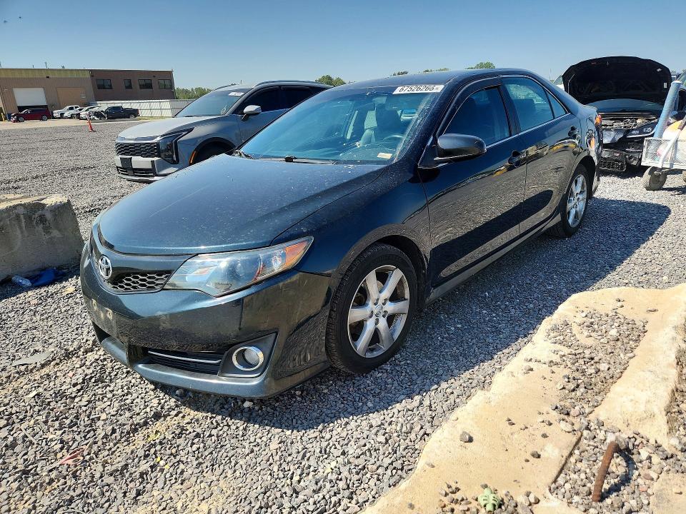 67526266 :رقم المزاد ، 4T1BF1FK0CU138247 vin ، 2012 Toyota Camry مزاد بيع