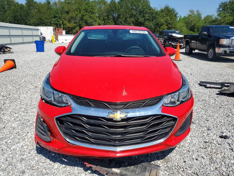 69518736 :رقم المزاد ، 1G1BC5SM0K7113253 vin ، 2019 Chevrolet Cruze مزاد بيع