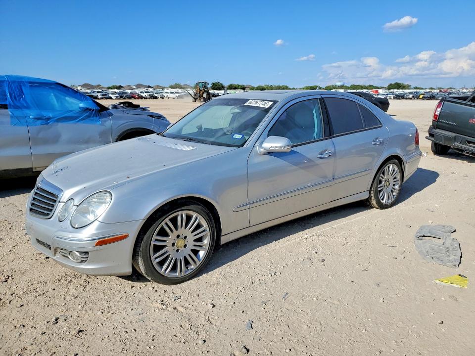 68367746 :رقم المزاد ، WDBUF87XX7B180053 vin ، 2007 Mercedes-benz E مزاد بيع