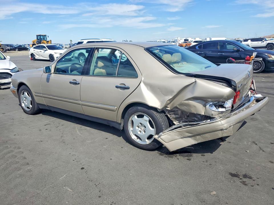 Продажа на аукционе авто 1999 Mercedes-benz E, vin: WDBJF70H7XA815686, номер лота: 68604526