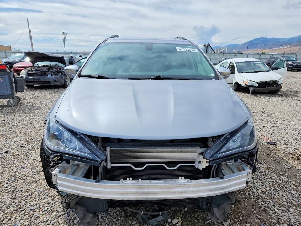 67350616 :رقم المزاد ، 2C4RC1GG4KR657447 vin ، 2019 Chrysler Pacifica مزاد بيع