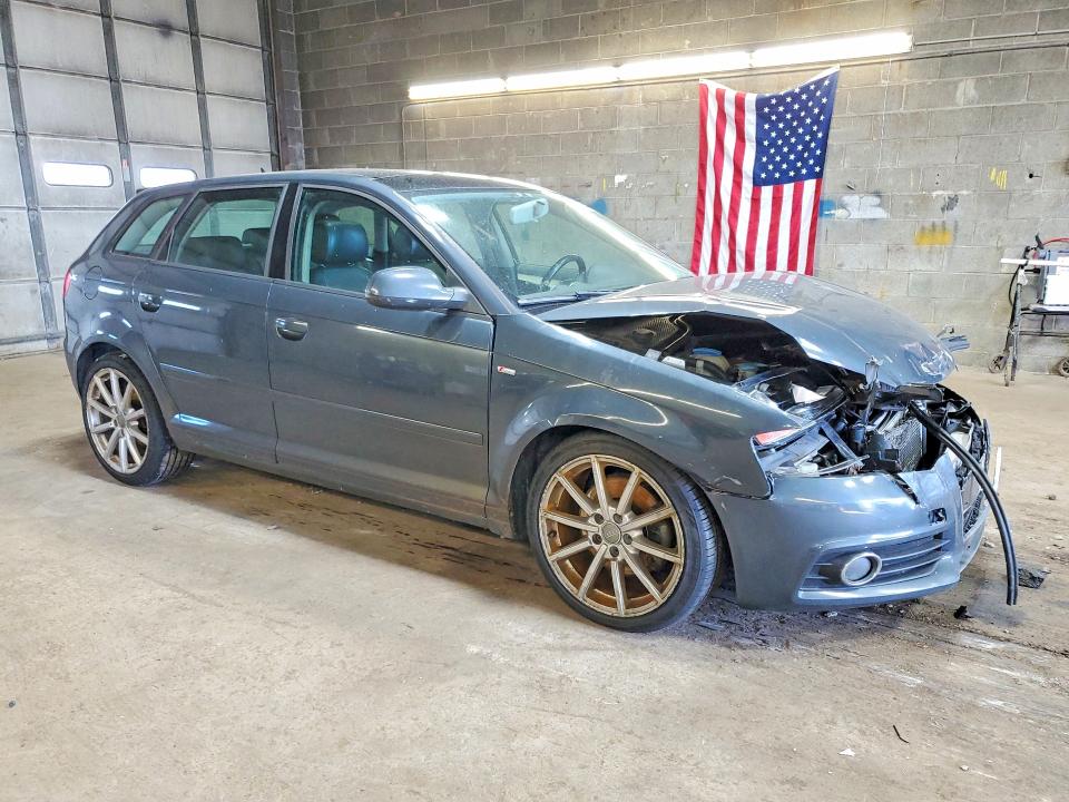 Продажа на аукционе авто 2011 Audi A3, vin: WAUBEAFM8BA032697, номер лота: 69216346