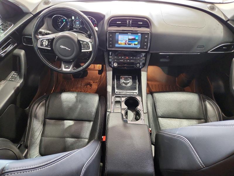68035316 :رقم المزاد ، SADCL2BV3HA051382 vin ، 2017 Jaguar F-pace مزاد بيع