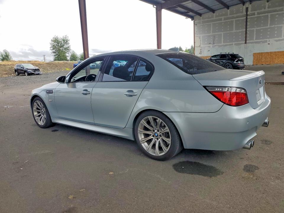 2006 Bmw M5 მანქანა იყიდება აუქციონზე, vin: WBSNB935X6B581315, აუქციონის ნომერი: 67141986