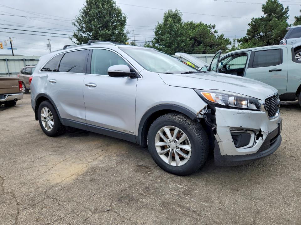 2016 Kia Sorento მანქანა იყიდება აუქციონზე, vin: 5XYPGDA57GG090716, აუქციონის ნომერი: 70331486