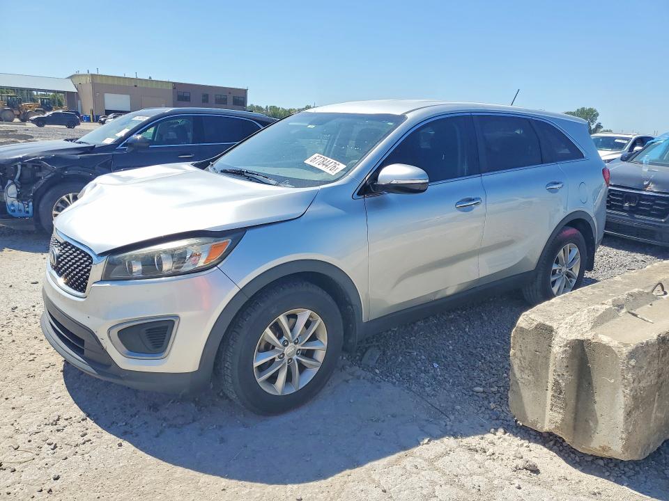 67784476 :رقم المزاد ، 5XYPG4A33GG130885 vin ، 2016 Kia Sorento مزاد بيع