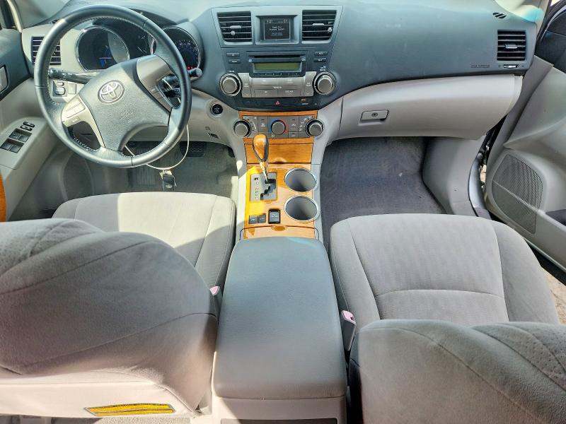 2008 Toyota Highlander მანქანა იყიდება აუქციონზე, vin: JTEEW41AX82025146, აუქციონის ნომერი: 68909556