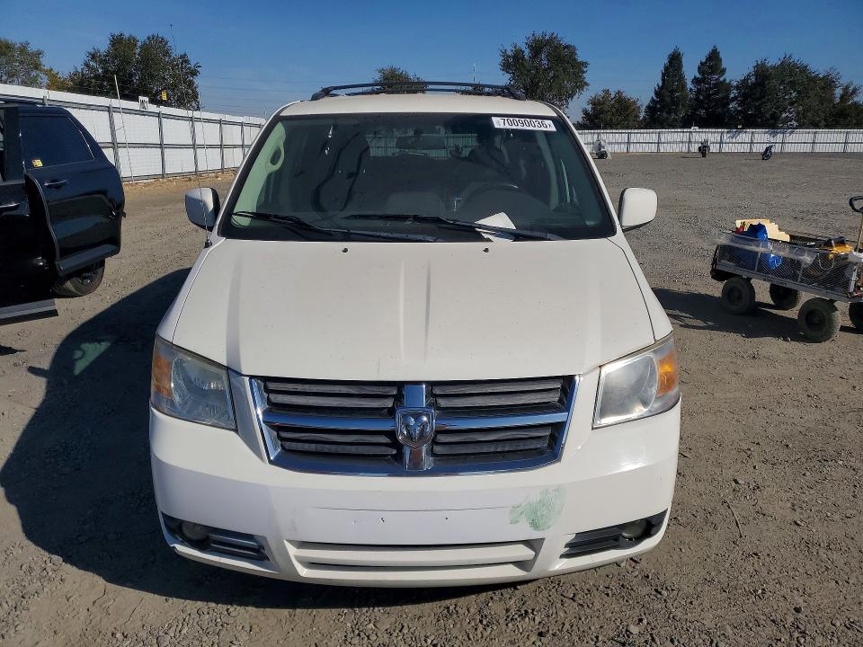 Продаж на аукціоні авто 2010 Dodge Grand Caravan, vin: 2D4RN5D1XAR484245, номер лоту: 70090036