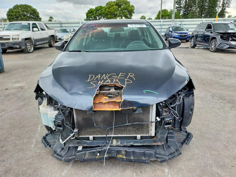 70127706 :رقم المزاد ، 4T1BF1FK0HU342635 vin ، 2017 Toyota Camry مزاد بيع