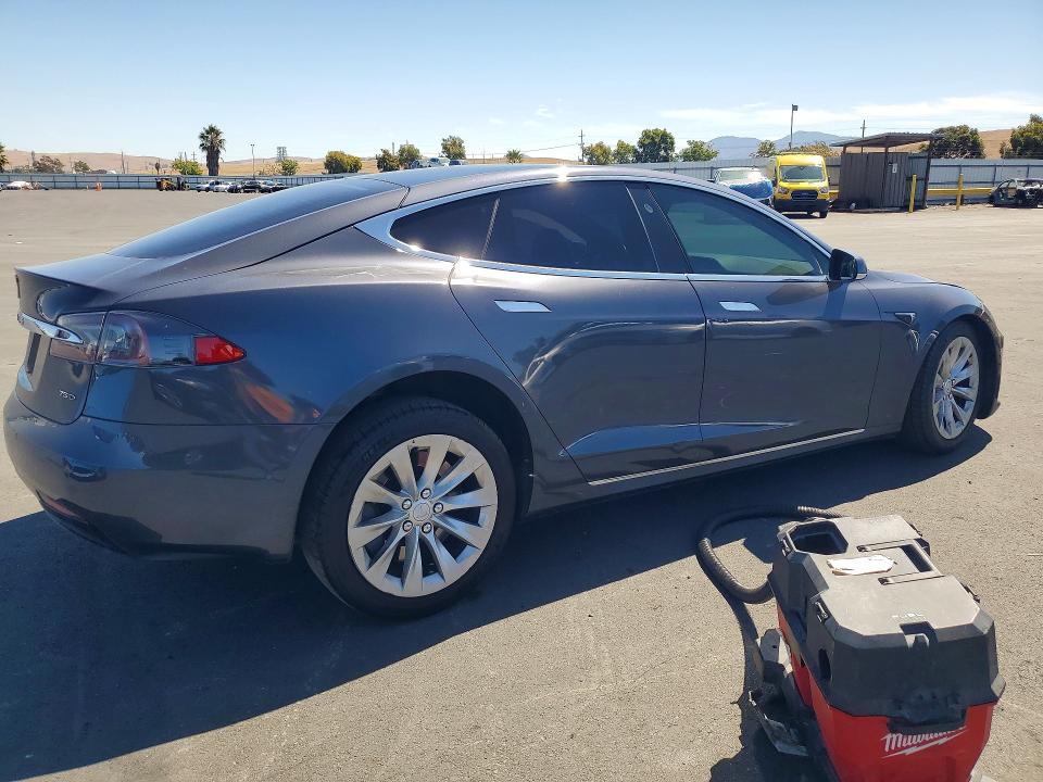 Aukcja sprzedaży 2018 Tesla Model S, vin: 5YJSA1E23JF261356, numer aukcji: 68035866