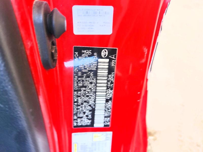 69553936 :رقم المزاد ، JTDFR320150070841 vin ، 2005 Toyota Mr2 Spyder مزاد بيع