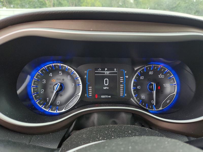 67662706 :رقم المزاد ، 2C4RC1BG5HR576960 vin ، 2017 Chrysler Pacifica مزاد بيع