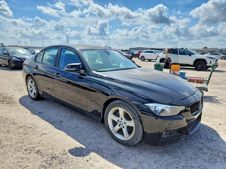 2012 Bmw 328 მანქანა იყიდება აუქციონზე, vin: WBA3A5C5XCF348563, აუქციონის ნომერი: 68943576
