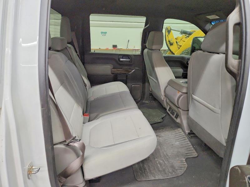 70081576 :رقم المزاد ، 1GT49MEY4NF331634 vin ، 2022 Gmc Sierra مزاد بيع