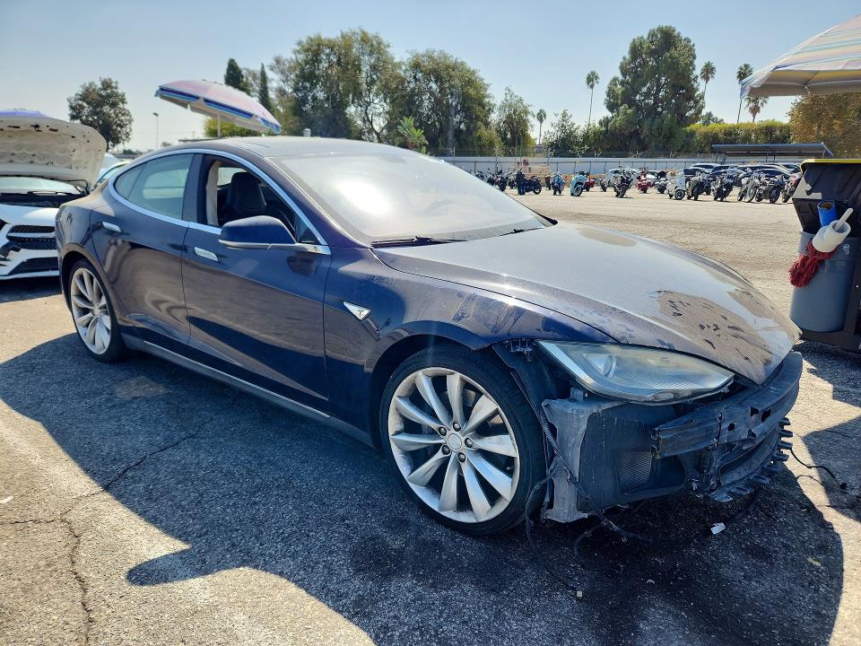 Продажа на аукционе авто 2013 Tesla Model S, vin: 5YJSA1DN0DFP12274, номер лота: 70116406