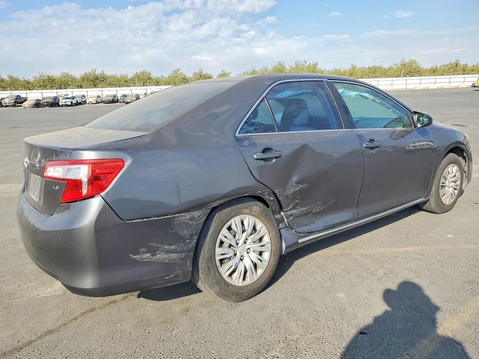 69639966 :رقم المزاد ، 4T4BF1FKXER385252 vin ، 2014 Toyota Camry مزاد بيع
