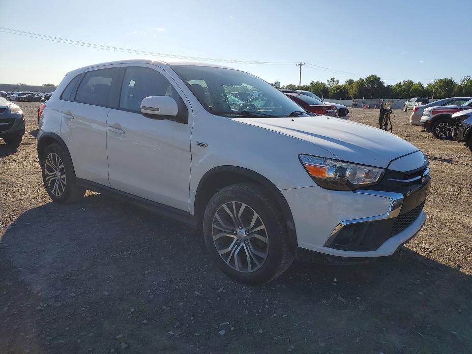 68200576 :رقم المزاد ، JA4AP3AU9JU000263 vin ، 2018 Mitsubishi Outlander Sport مزاد بيع