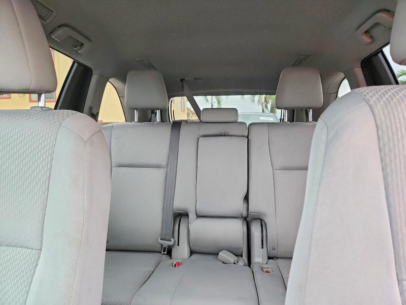 71149526 :رقم المزاد ، 5TDZARFH2FS016664 vin ، 2015 Toyota Highlander مزاد بيع