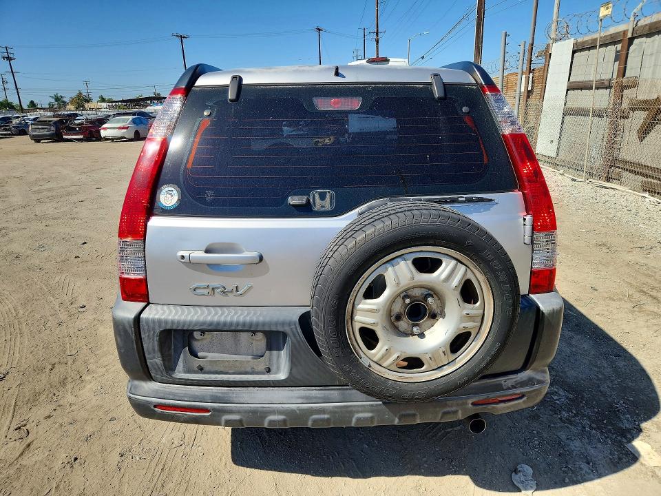 68654196 :رقم المزاد ، JHLRD68595C015717 vin ، 2005 Honda Cr-v مزاد بيع