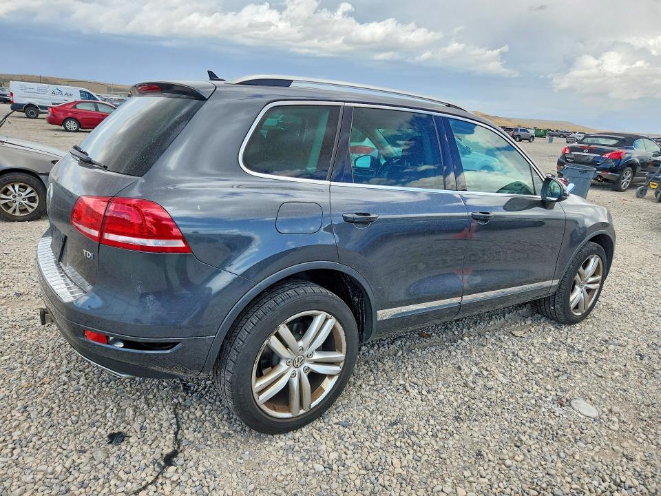 69823826 :رقم المزاد ، WVGEP9BP7ED001478 vin ، 2014 Volkswagen Touareg مزاد بيع
