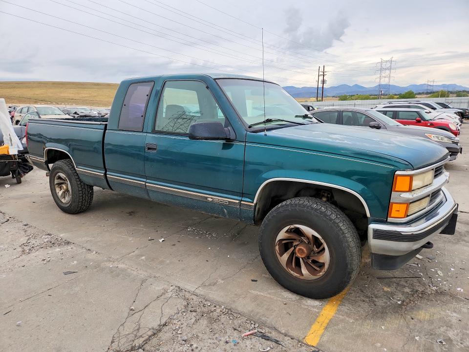 70375336 :رقم المزاد ، 1GCEK19R4WE135839 vin ، 1998 Chevrolet Gmt-400 مزاد بيع