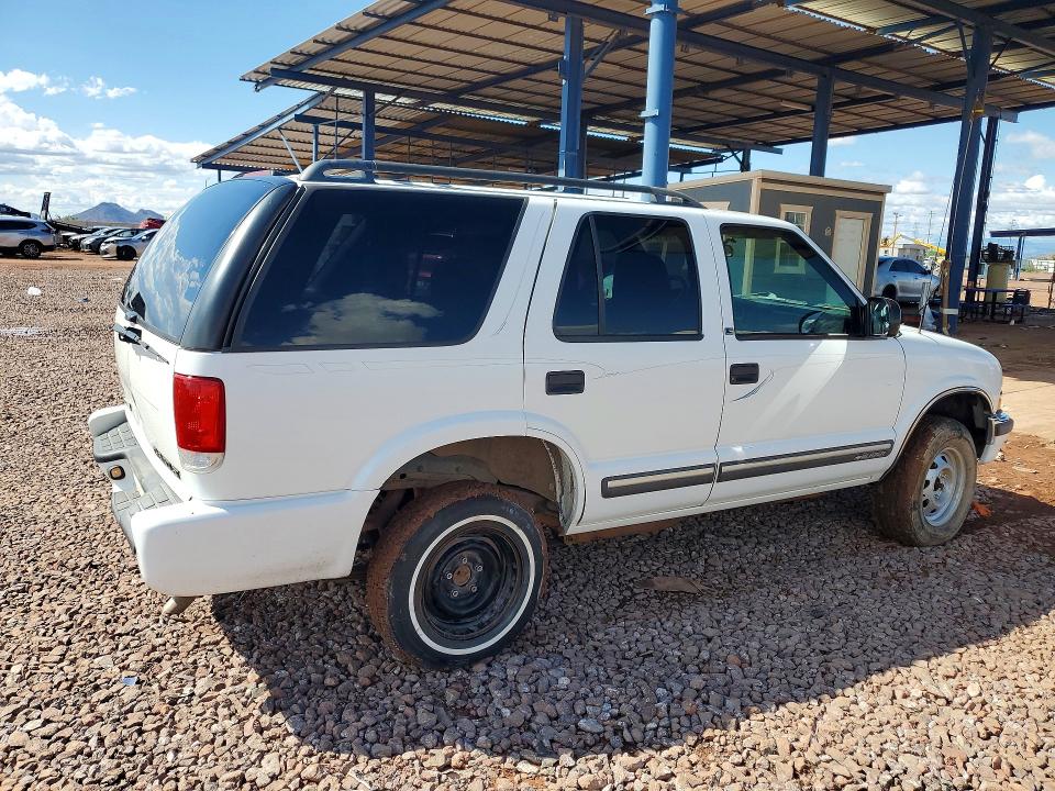 71061346 :رقم المزاد ، 1GNDT13W3X2249526 vin ، 1999 Chevrolet Blazer مزاد بيع