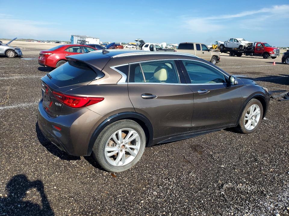 67042546 :رقم المزاد ، SJKCH5CP0KA006841 vin ، 2019 Infiniti Qx30 مزاد بيع