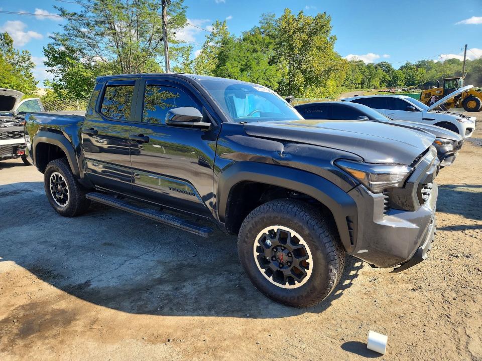 2026 Toyota Tacoma მანქანა იყიდება აუქციონზე, vin: 3TMLB5JN7TM214015, აუქციონის ნომერი: 69906536