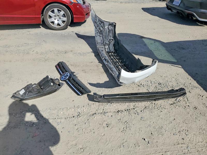 68262556 :رقم المزاد ، 3VWG57AU4MM001324 vin ، 2021 Volkswagen Golf مزاد بيع