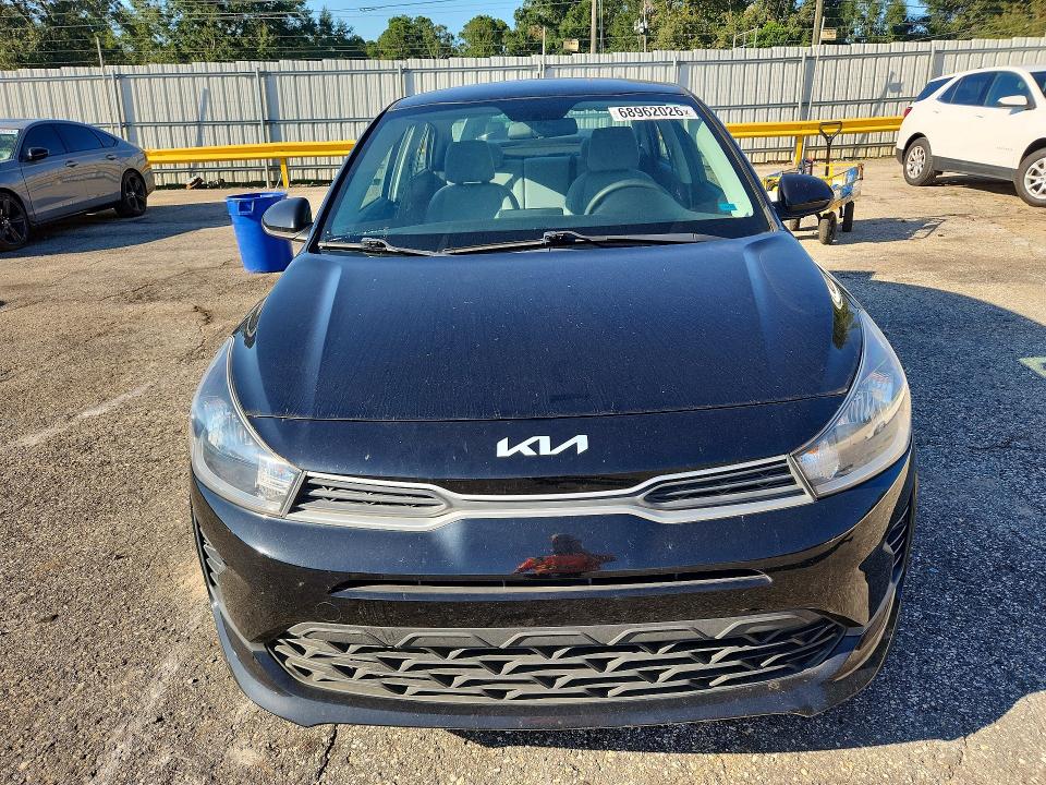 68962026 :رقم المزاد ، 3KPA24AD1NE488462 vin ، 2022 Kia Rio مزاد بيع