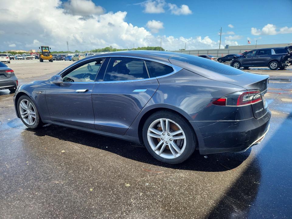 Продаж на аукціоні авто 2015 Tesla Model S, vin: 5YJSA1H19FF082832, номер лоту: 68074386
