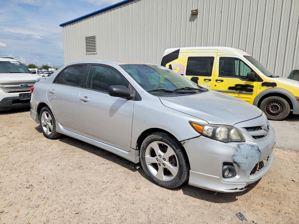 69413136 :رقم المزاد ، 5YFBU4EE6DP130787 vin ، 2013 Toyota Corolla مزاد بيع