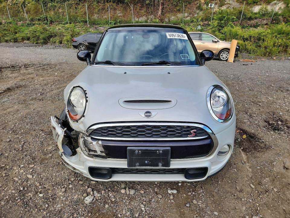 Продажа на аукционе авто 2015 Mini Cooper, vin: WMWXP7C58F2A39586, номер лота: 69973636