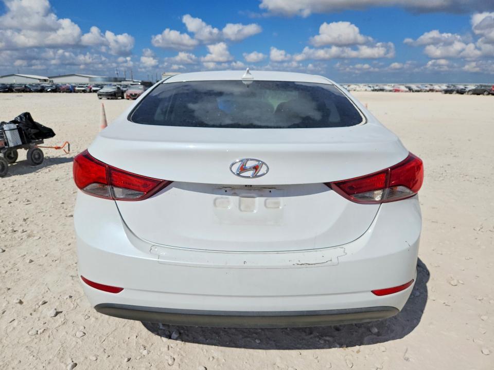 Продажа на аукционе авто 2016 Hyundai Elantra, vin: 5NPDH4AE8GH757124, номер лота: 68039286