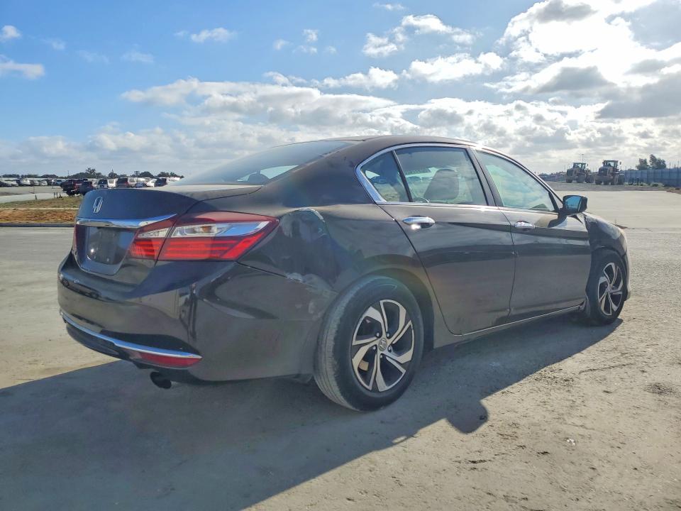 68917426 :رقم المزاد ، 1HGCR2F33GA010768 vin ، 2016 Honda Accord مزاد بيع