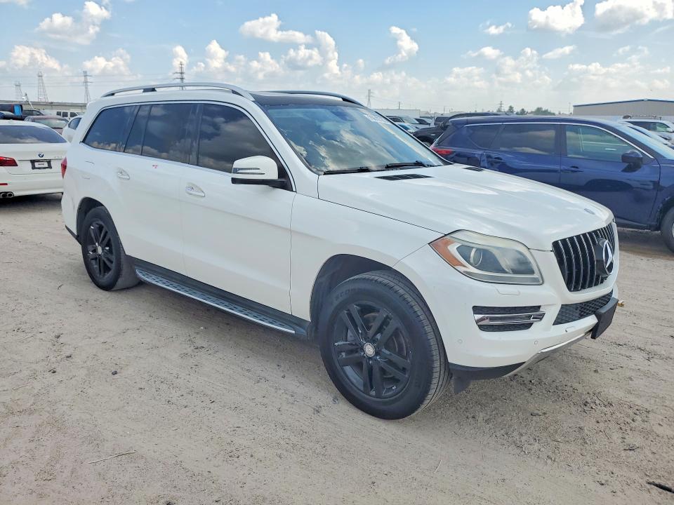Продаж на аукціоні авто 2015 Mercedes-benz Gl, vin: 4JGDF6EE4FA619254, номер лоту: 70610726