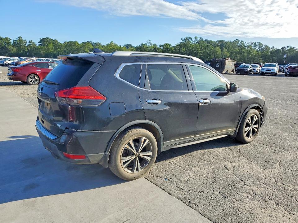 2017 Nissan Rogue მანქანა იყიდება აუქციონზე, vin: 5N1AT2MT7HC819265, აუქციონის ნომერი: 68795056