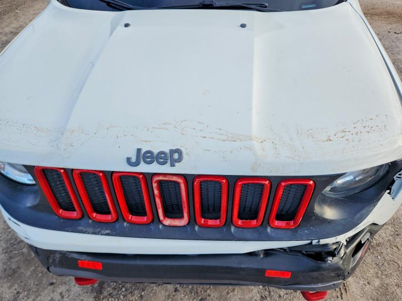 68662916 :رقم المزاد ، ZACCJBCB9HPF75528 vin ، 2017 Jeep Renegade Trailhawk 4 مزاد بيع