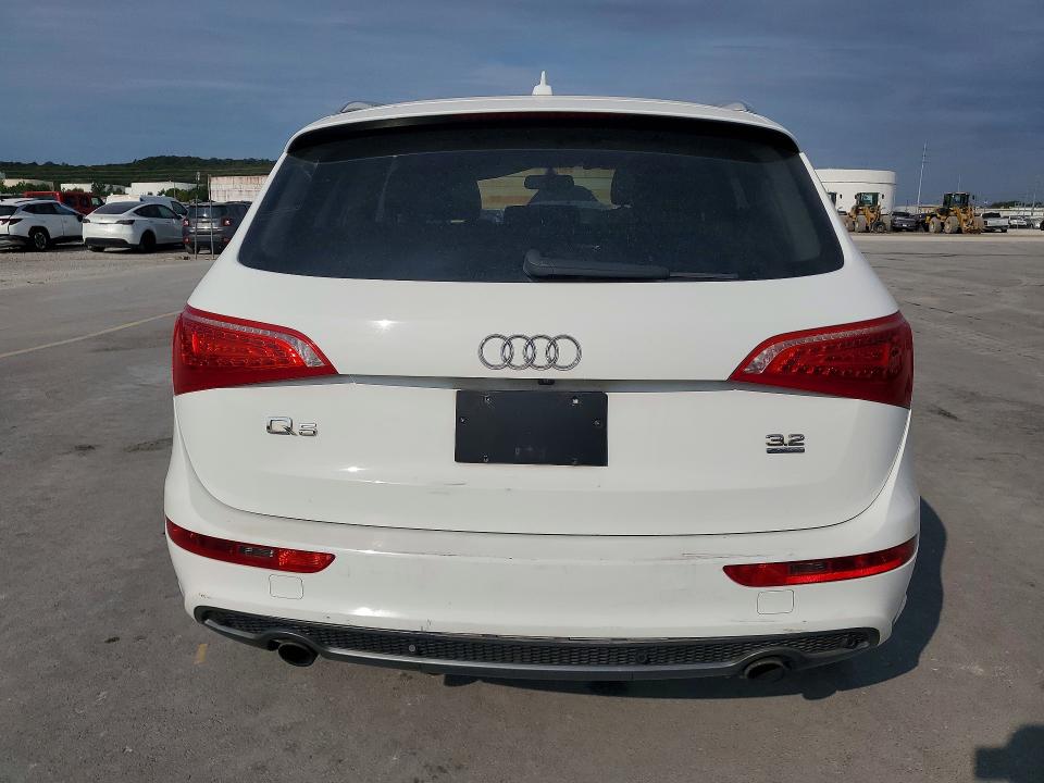 70454546 :رقم المزاد ، WA1DKBFP0BA041912 vin ، 2011 Audi Q5 مزاد بيع