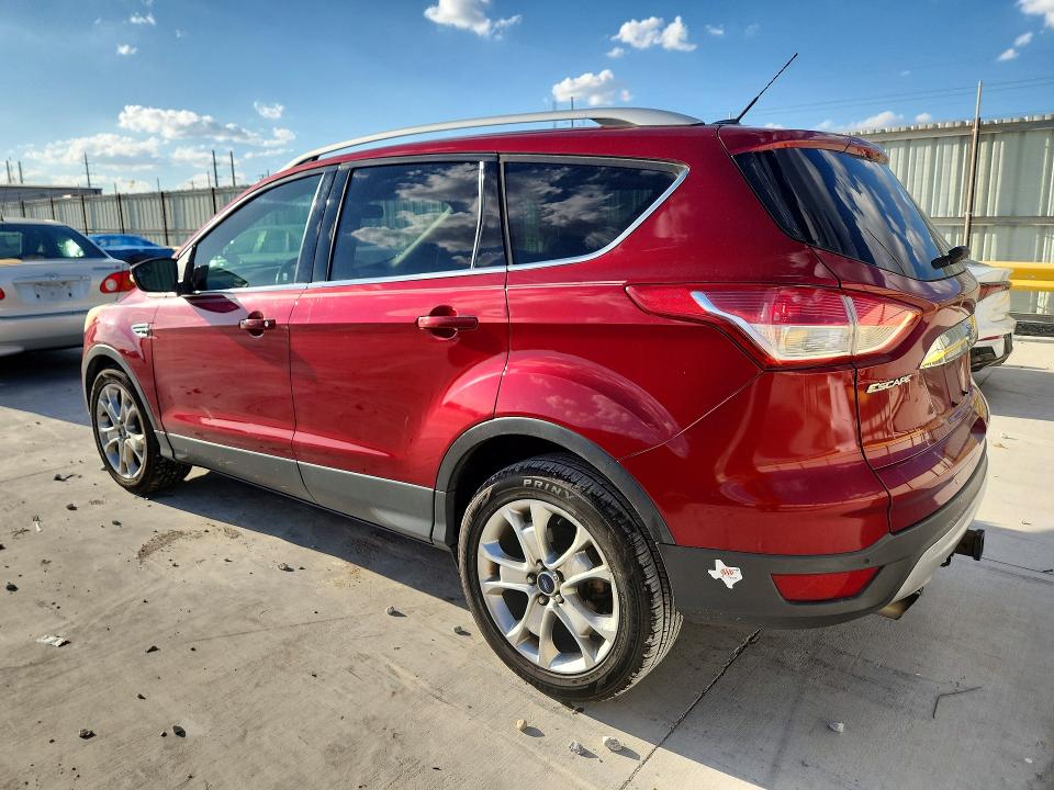 2015 Ford Escape მანქანა იყიდება აუქციონზე, vin: 1FMCU0J9XFUB18696, აუქციონის ნომერი: 68356766