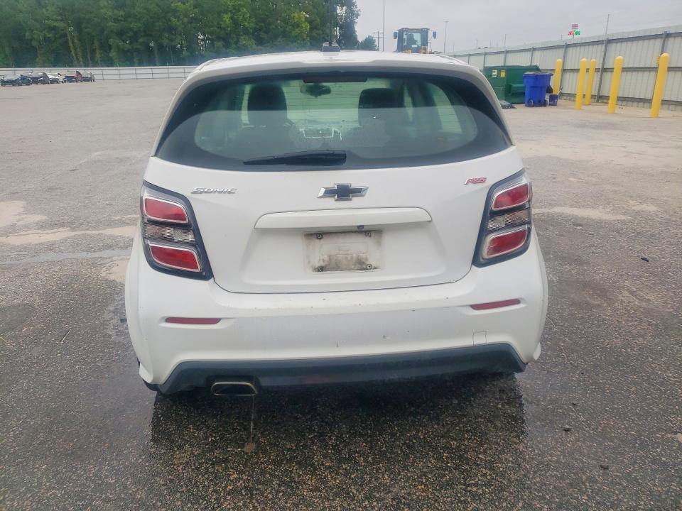 Продажа на аукционе авто 2019 Chevrolet Sonic, vin: 1G1JD6SB9K4138425, номер лота: 70551536