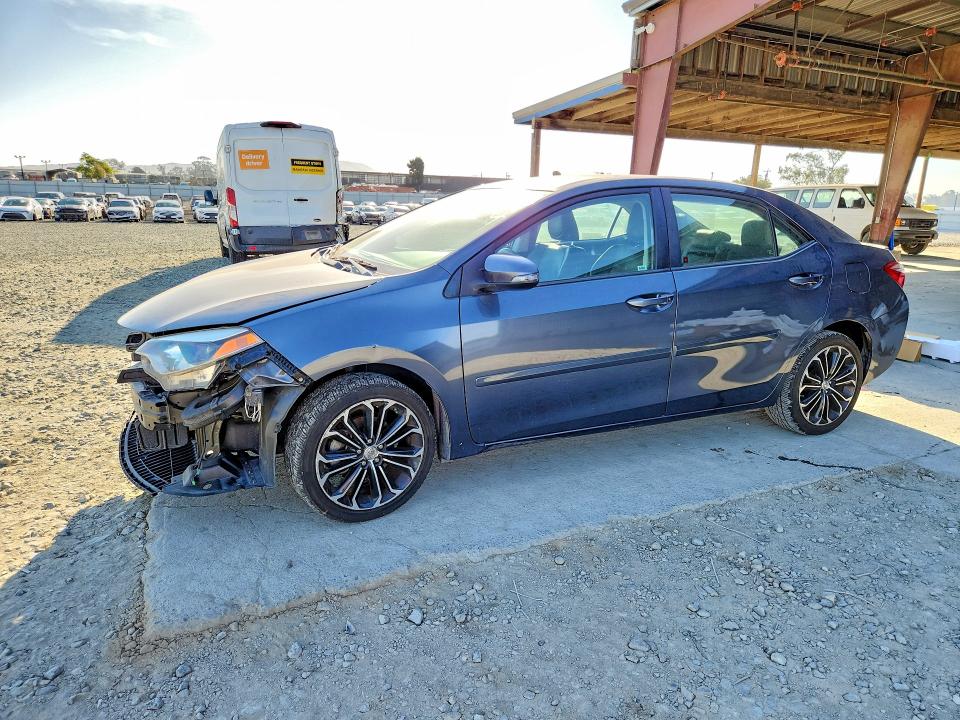 Продаж на аукціоні авто 2015 Toyota Corolla, vin: 5YFBURHE6FP339040, номер лоту: 70345046