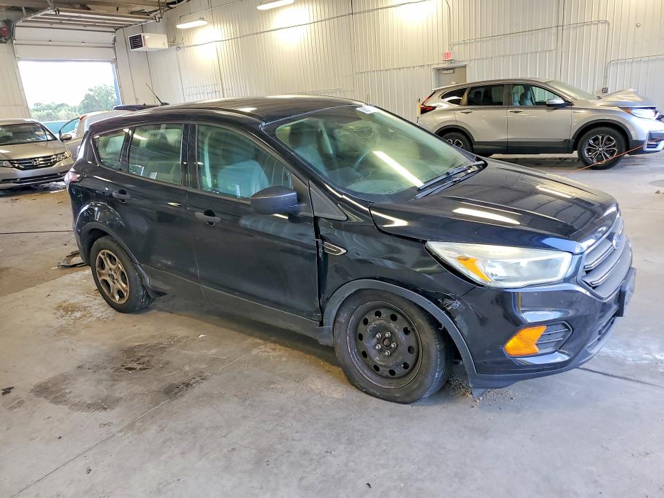 Продаж на аукціоні авто 2017 Ford Escape, vin: 1FMCU0F70HUC10975, номер лоту: 68513926