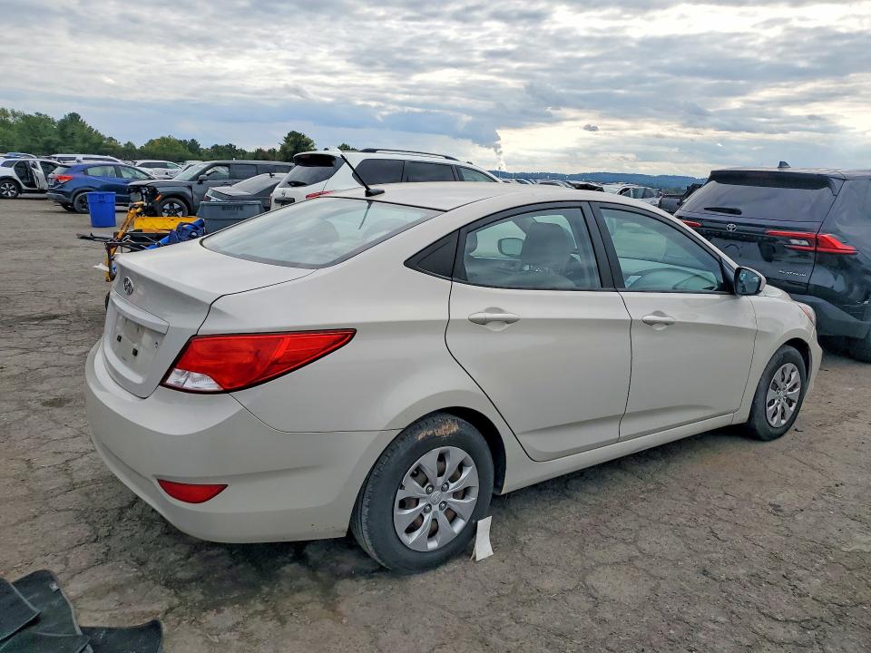 2017 Hyundai Accent მანქანა იყიდება აუქციონზე, vin: KMHCT4AE6HU188836, აუქციონის ნომერი: 71029736