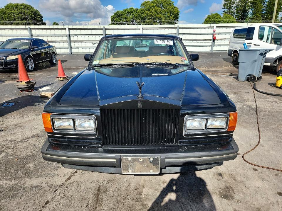 1989 Rolls-royce Silver Spur მანქანა იყიდება აუქციონზე, vin: SCAZN02A0KCX26674, აუქციონის ნომერი: 67186156